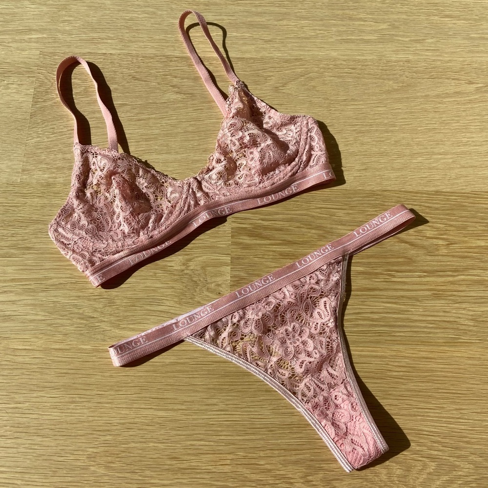 femme lounge balcony set